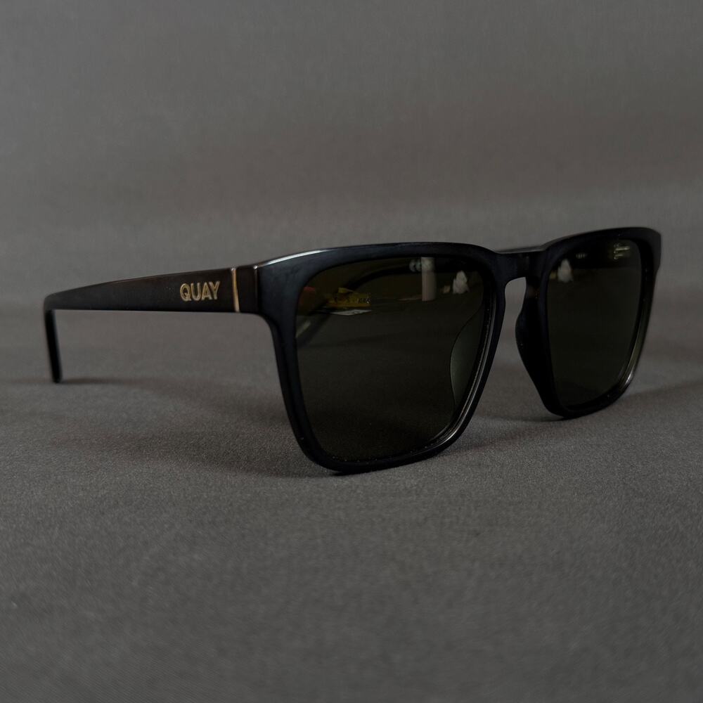 Quay Unplugged 1217 56 18 144 Black Square Polarized Green Lens Sunglasses